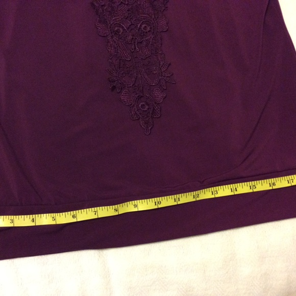 Women sleeveless blouse - Picture 5 of 8